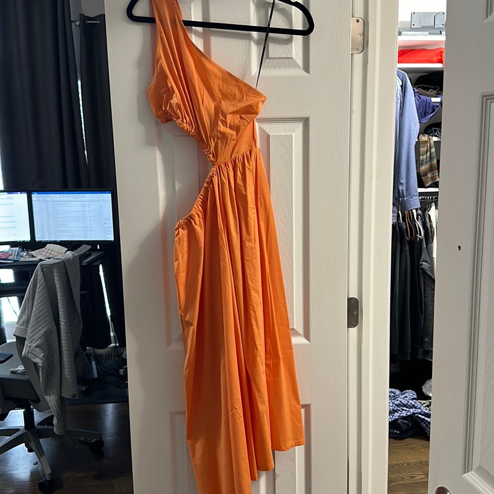 Brand NWT, Forever 21 one shoulder cutout orange dress, size M